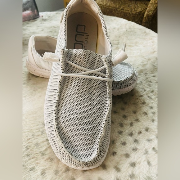 Hey Dude Wendy Sox Women's Casual Shoes, Stone White, Women's Size 6 - Picture 3 of 9